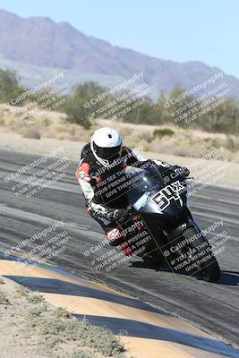 media/Dec-04-2025-Racers Edge (Thu) [[5ebc9f124d]]/3-B Group/3-Session 2 (Turn 7 Inside)/